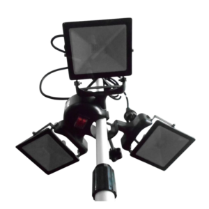 Rampe de 4 spots LED sur pied réglable pour piste de danse, en location à Rennes
